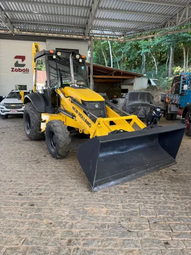 Retroescavadeira New Holland B110 2020