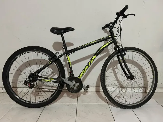 Bicicleta usada Houston aro 21