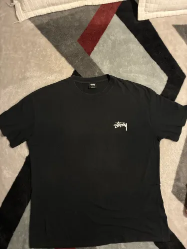 Camiseta Stussy preta 