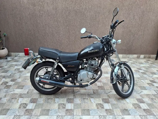 Suzuki Intruder 125