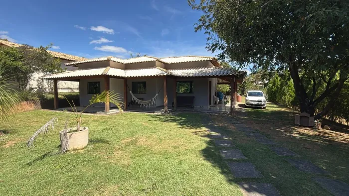 Casa com Piscina | 3 Quartos | 1.000m² | Aldeia da Jaguara