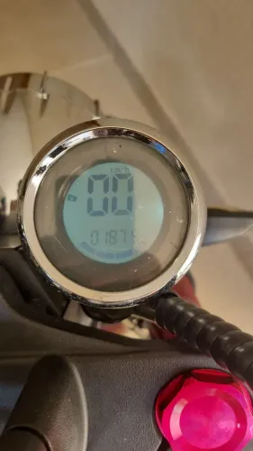 Moto scooter elétrica 