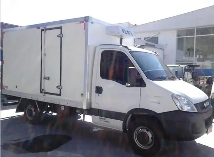 Iveco 35s14 bau refrigerado ano 2016