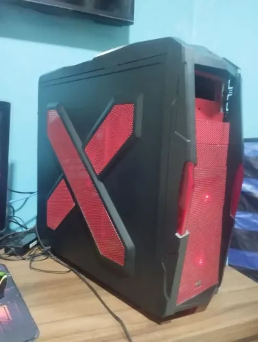Vendo Pc com monitor, teclado e mouse
