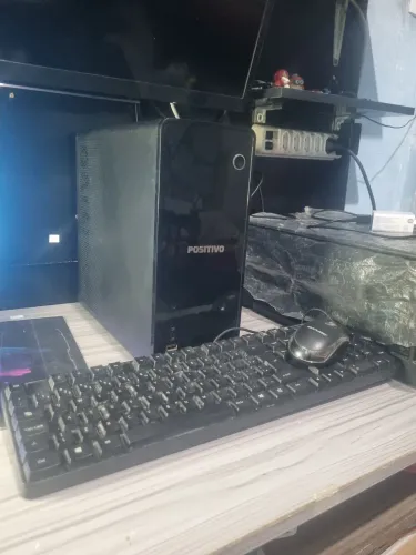 Computador Completo Positivo Stilo 4GB RAM + 1TB HD + Monitor 16" + Teclado e Mouse