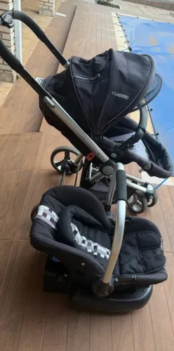 Vende kit carrinho e cadeira de carro para bebê em ótimo estado