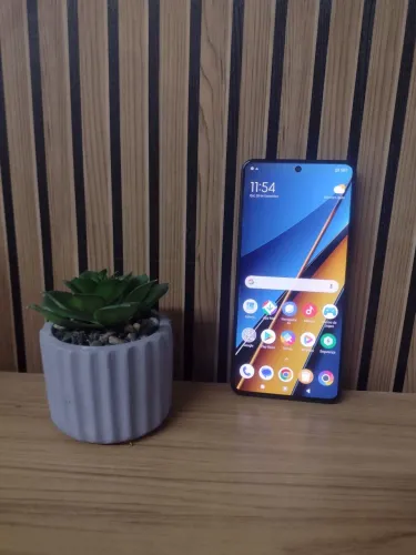 Poco X6 5G 256GB / 8GB RAM - Estado de Novo (Entrego no Metrô)