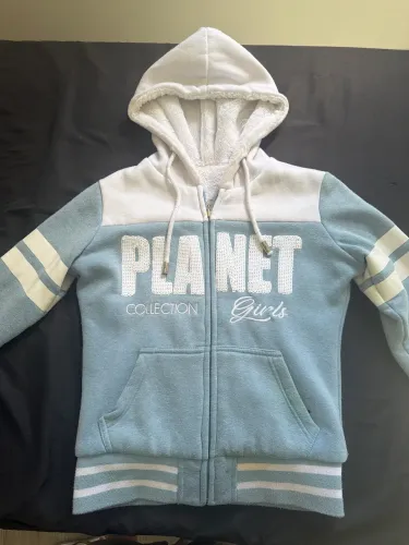Moletom Planet Girls pra vencer o frio com estilo! ?