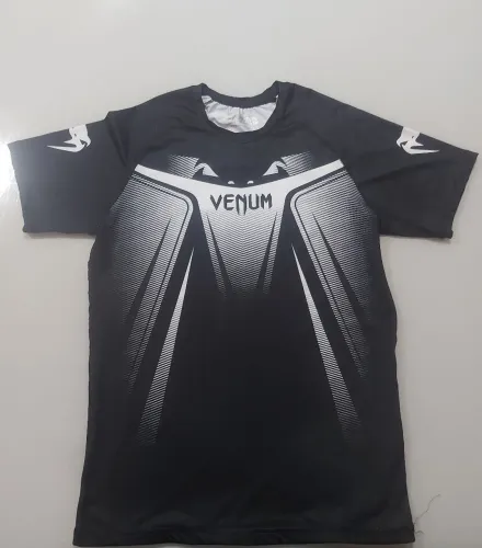 Rashguard Venum de manga curta tamanho XGG - Nunca Usada