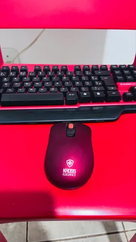 Teclado e mouse Bluetooth 