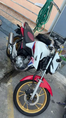 Titan 160 Edição 40 anos Honda
