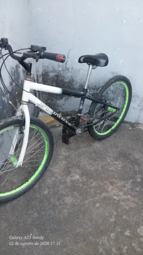Bicicleta boa aro 24