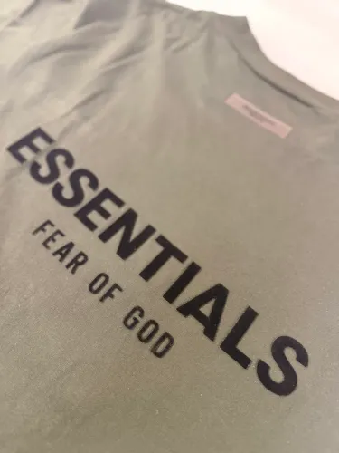 Camiseta Essentials strech limo