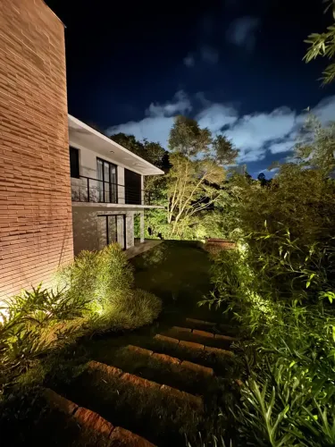 Casa de condomínio para venda com 222 metros quadrados com 3 quartos