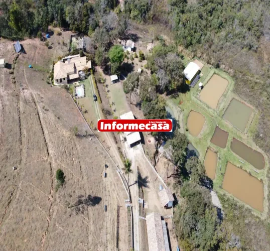 Localizada no município de Entre rios de Minas-MG à apenas 125km de Belo Horizonte, a 530k