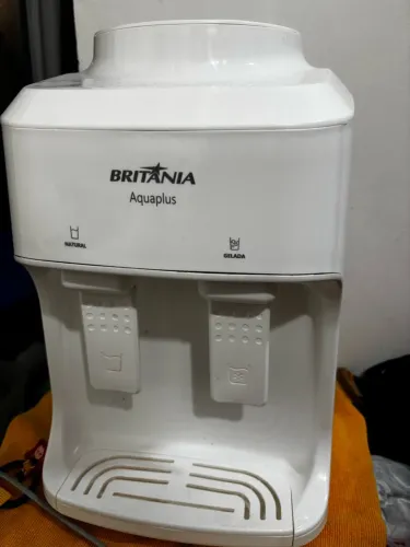 Bebedouro água gelada
