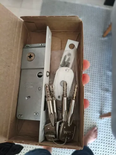 Fechadura Stam 1940 tetra para portão