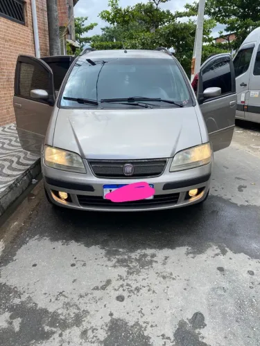 Fiat Idea ELX 1.8 MPI Flex 8V 5P 2010