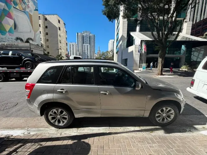 Suzuki Grand Vitara 2.0 16V 4x2/4x4 5P Aut. 2015
