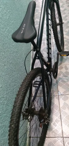vede-se 1 bicicleta semi nova com nota fiscal 21 marcha no valor de 650,00 reais