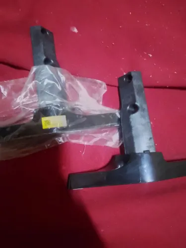 Suporte pés pra tv Samsung novo no plástico