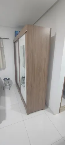 Guarda-roupa 100% MDF Panan Ilhéus 2 portas de correr com espelho e pés