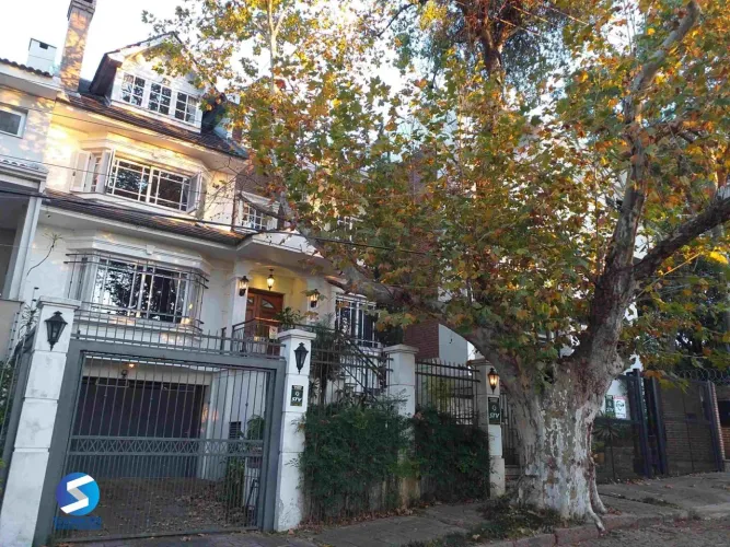 Casa com Vista Panorâmica para o Guaíba na Vila Conceição