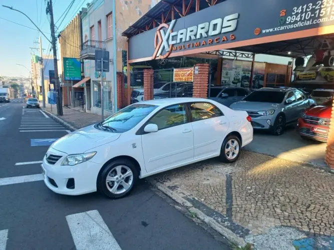 Toyota Corolla 1.8 GLI Upper 16V Flex 4P Automatico 2013