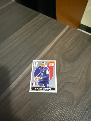 Panini Extra Sticker Kylian Mbappé Prata