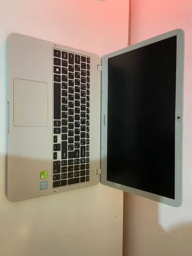 Notebook Samsung i5 8ª Geração + GeForce NVIDIA 
