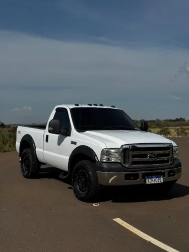 Ford F-250 XLT 4.2 TB Diesel 2001