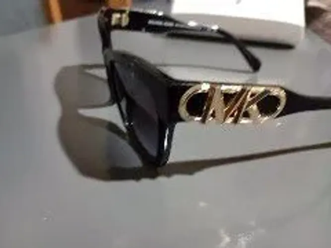 Óculos de sol Michael Kors