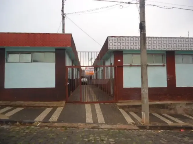 Casa para locação no bairro Presidente Roosevelt