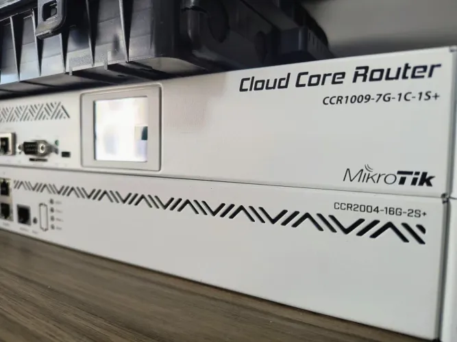 Mikrotik CCR 2004 2x S+