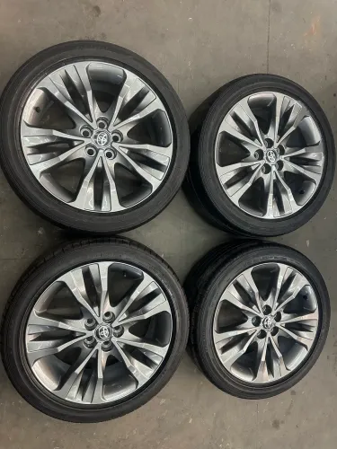 Rodas 17 Corolla original Toyota + Pneus Dunlop