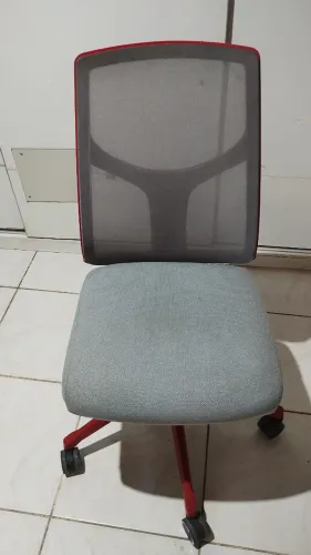 Cadeira de Escritório Cavaletti Yon Giratória - Tela Mesh / Ergonômica (Tenho 3 Unidades)