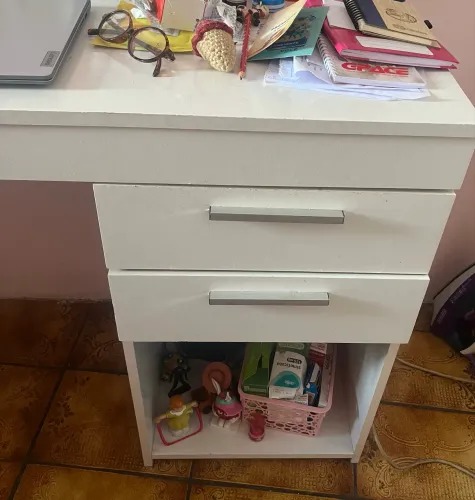 Escrivaninha Branca