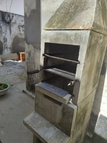 Churrasqueira de concreto usada 
