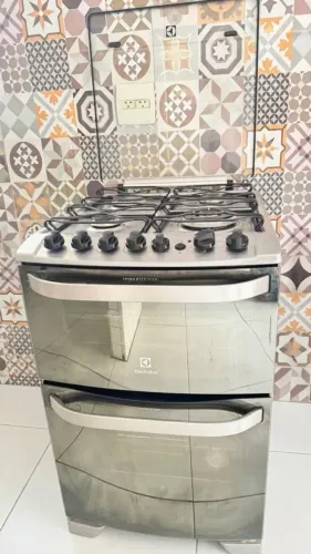 Fogão de Piso Electrolux de 04 Bocas Experience com Duplo Forno