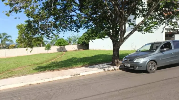 Condomínio Villagio 1 lote entre residências