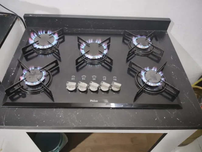 Fogão Cooktop 5 bocas Philco.