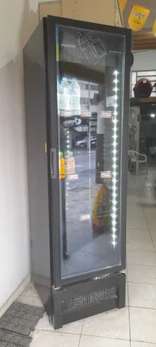 Geladeira expositora Metal Frio 343L