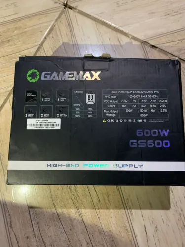 Fonte Gamemax Gs600, 600W, 80plus White, PFC Ativo, Preta