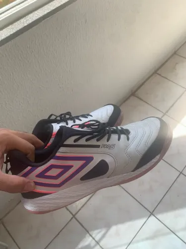 Chuteira Umbro Pro 5 Bump Futsal 42
