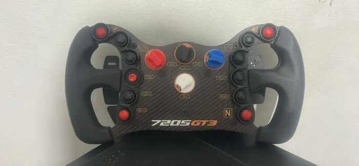 Cockpit semi novo
