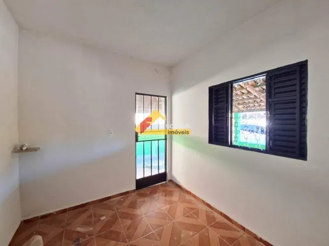 Casa para aluguel, 3 quartos, 2 vagas, São Roque - Divinópolis/MG