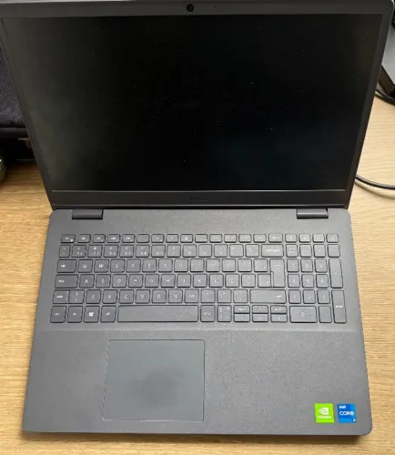 Notebook Dell Inspiron 15 3501 i7 11ª Geração, NVIDIA MX330, SSD, Windows 11