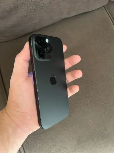 iPhone 16 Pro Max na garantia