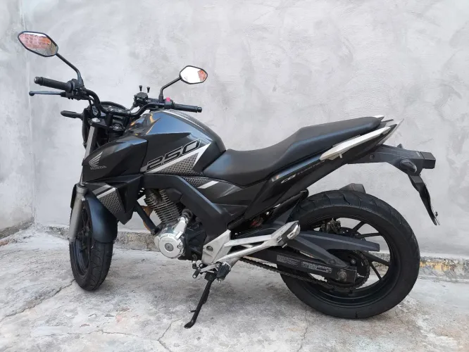 CB Twister 2022 abs