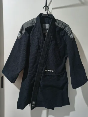 Kimono Koral Legacy A3 Preto Jiu jitsu BJJ